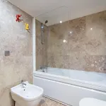 Apartment Alameda Ribeiro - T4 No Centro Historico - *