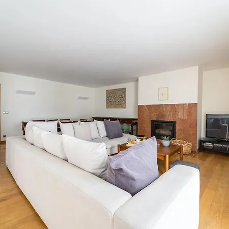 Apartment Alameda Ribeiro - T4 No Centro Historico - Braga