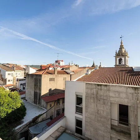 Alameda Ribeiro - T4 No Centro Historico - * Брага